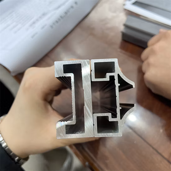 Proveedores de extrusión de acero inoxidable 201/304/316L fina pulida de bajo costo para materiales de construcción